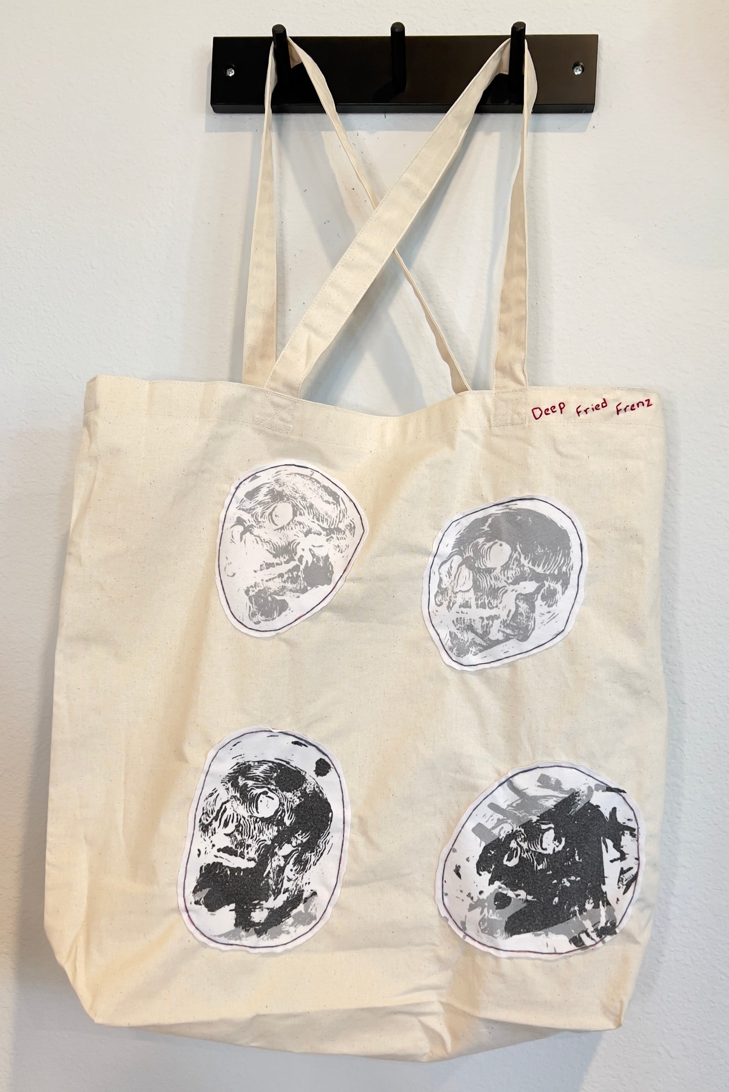 skulls tote